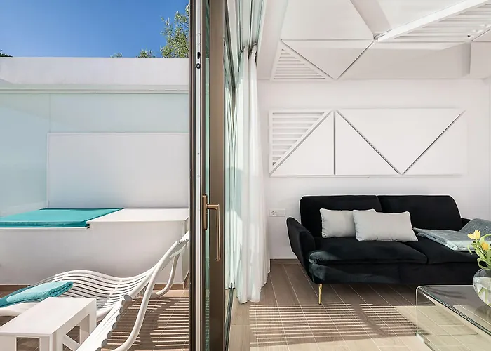 מלון Lagon Life Spirit Boutique - Adults Only 5*